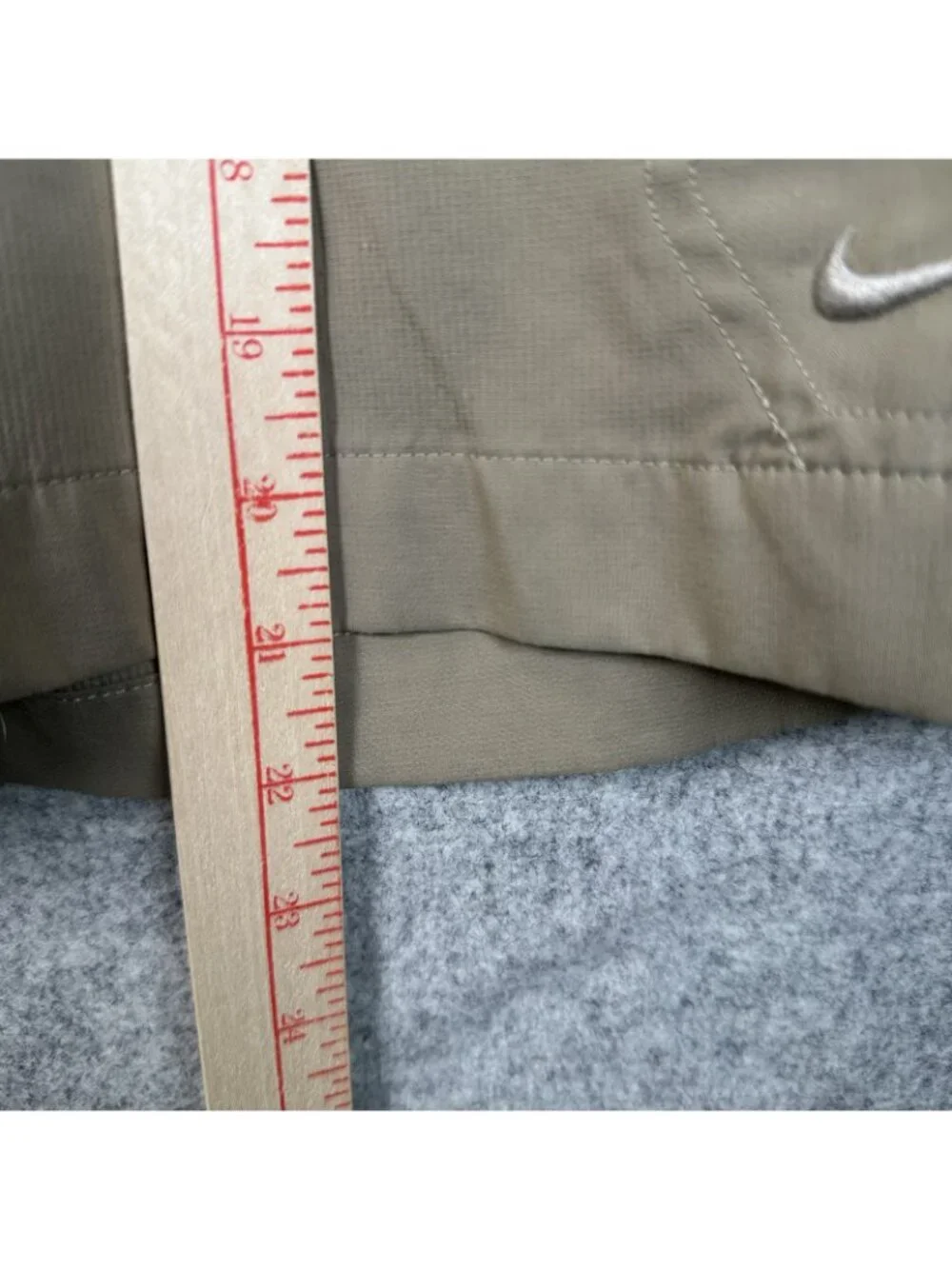 Nike Golf Size 38 Mens Shorts Beige Lightweight‎ Thin Dri-Fit Flat Front Stretch